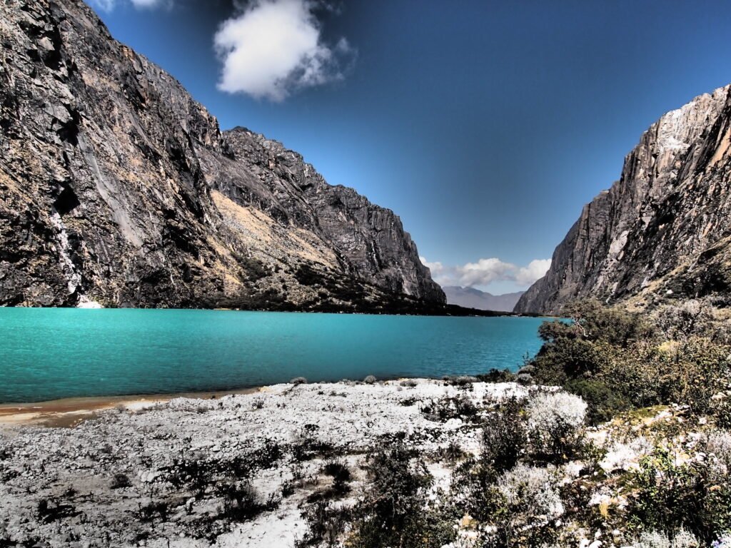 Laguna Llanganuco