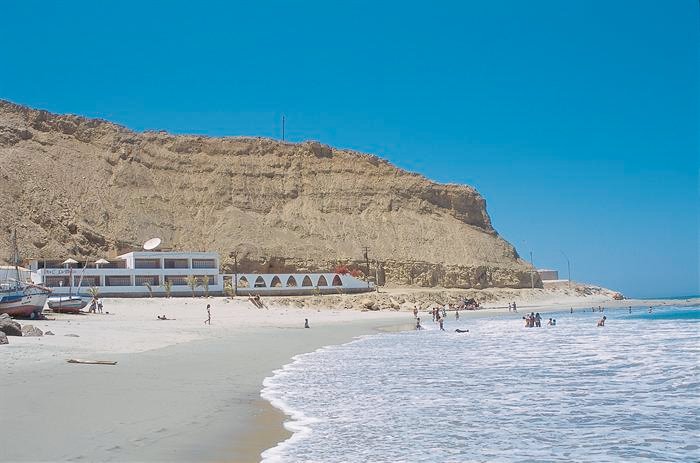 playa cabo blanco